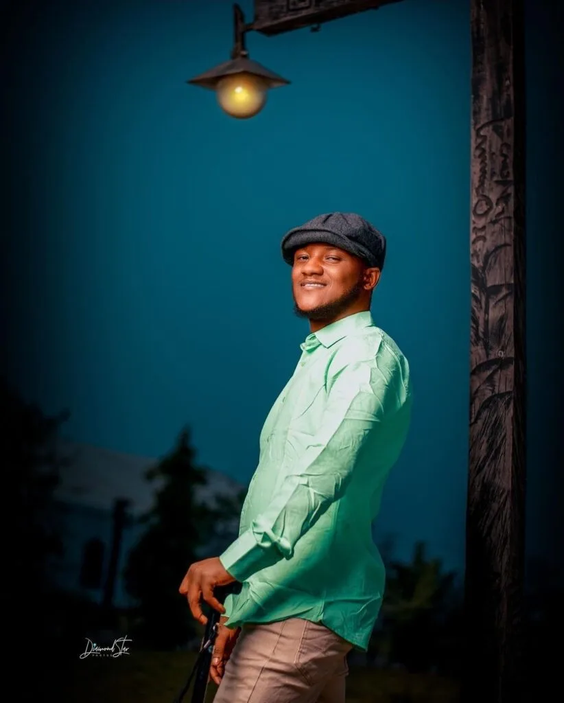 Jerin Mawaƙan Kannywood (10) Waɗanda Sukafi Iya Waƙoƙin Soyayya Masu Daɗi Auta MG Boy