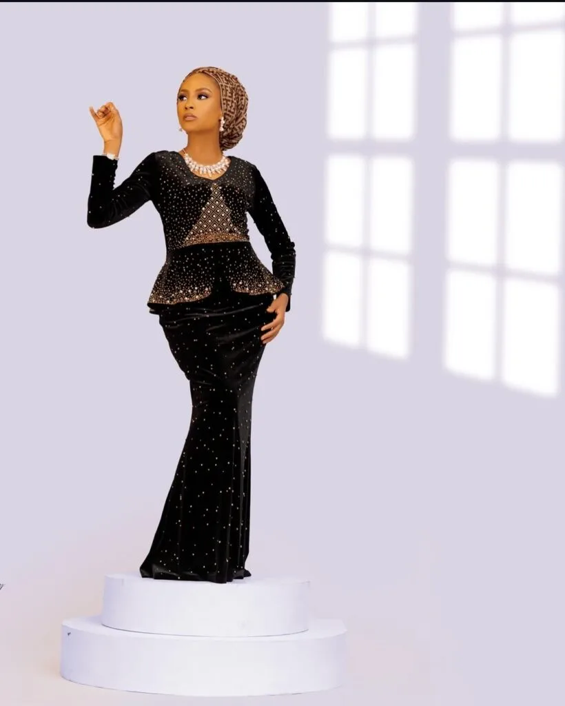 Hotunan Maryam Booth Na Murnar Shiga Sabuwar Shekarar 2025 Screenshot 20250102 114119 Instagram