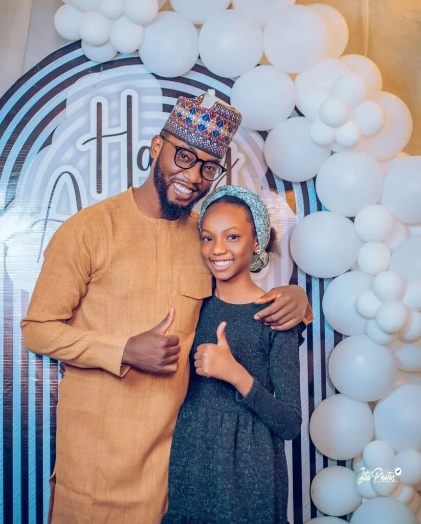 Hotunan Mawaki Ali Jita Da Matarsa Na Murnar Cika Shekara (16) Da Yin Aure Suna Tare Screenshot 20250207 170556 VidMate