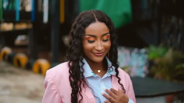 Nazeer H Maiatamfa ft. Shamsiyya Sadi - Insha Allah Nazeer h Maiatamfa ft Shamsiyya Sadi Insha Allah