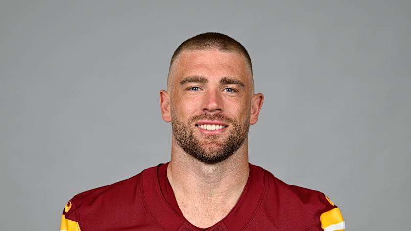 What Happened to Zach Ertz? 2025 Injury Video, The Hit, and Zack Ertz Age Update Photo of Zach ertz hit