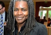 Tracy Chapman Biography: Net Worth, Age, Husband, Education, Family, Career & Early Life Tracy Chapman Biography